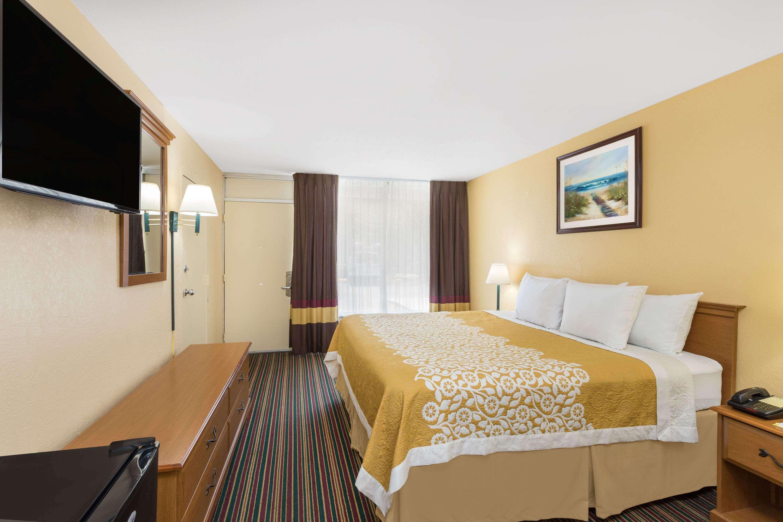 Days Inn By Wyndham Mt Pleasant-Charleston-Patriots Point Екстер'єр фото