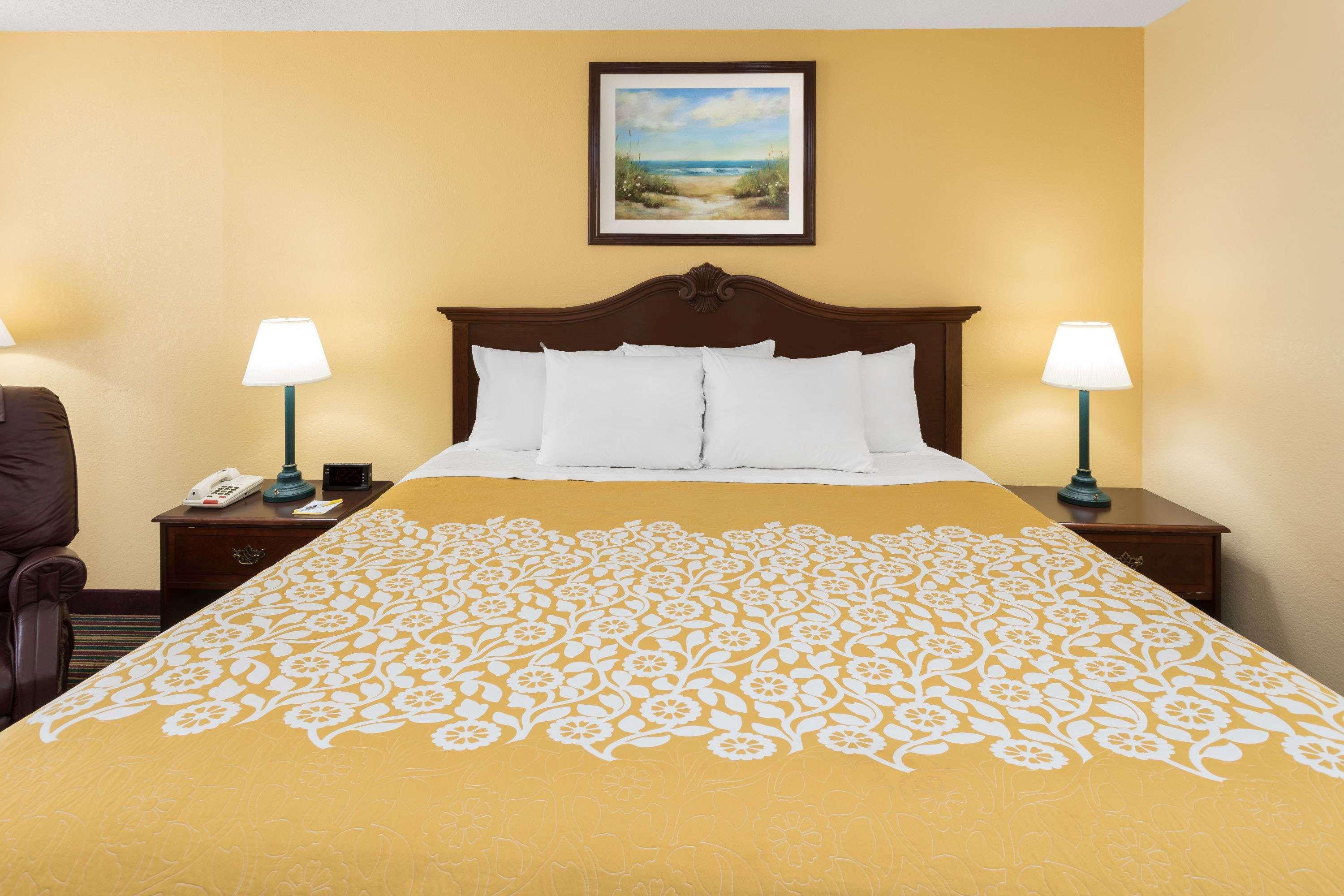 Days Inn By Wyndham Mt Pleasant-Charleston-Patriots Point Екстер'єр фото