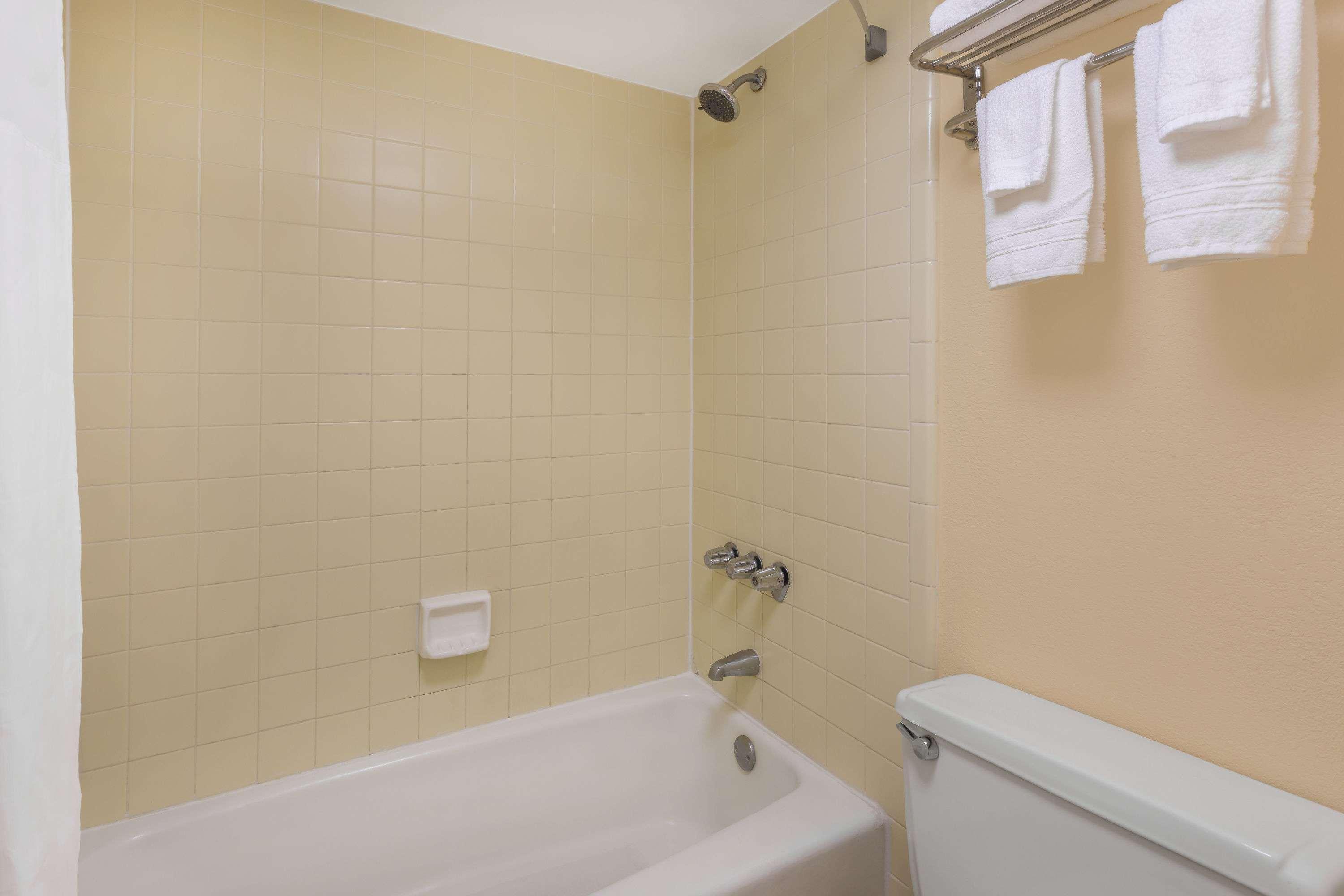 Days Inn By Wyndham Mt Pleasant-Charleston-Patriots Point Екстер'єр фото